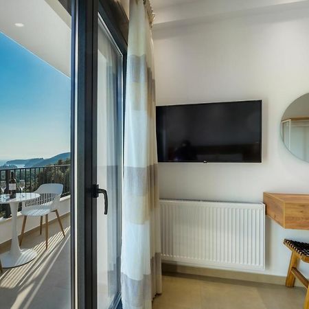 Suites Of Happiness Парга Екстер'єр фото