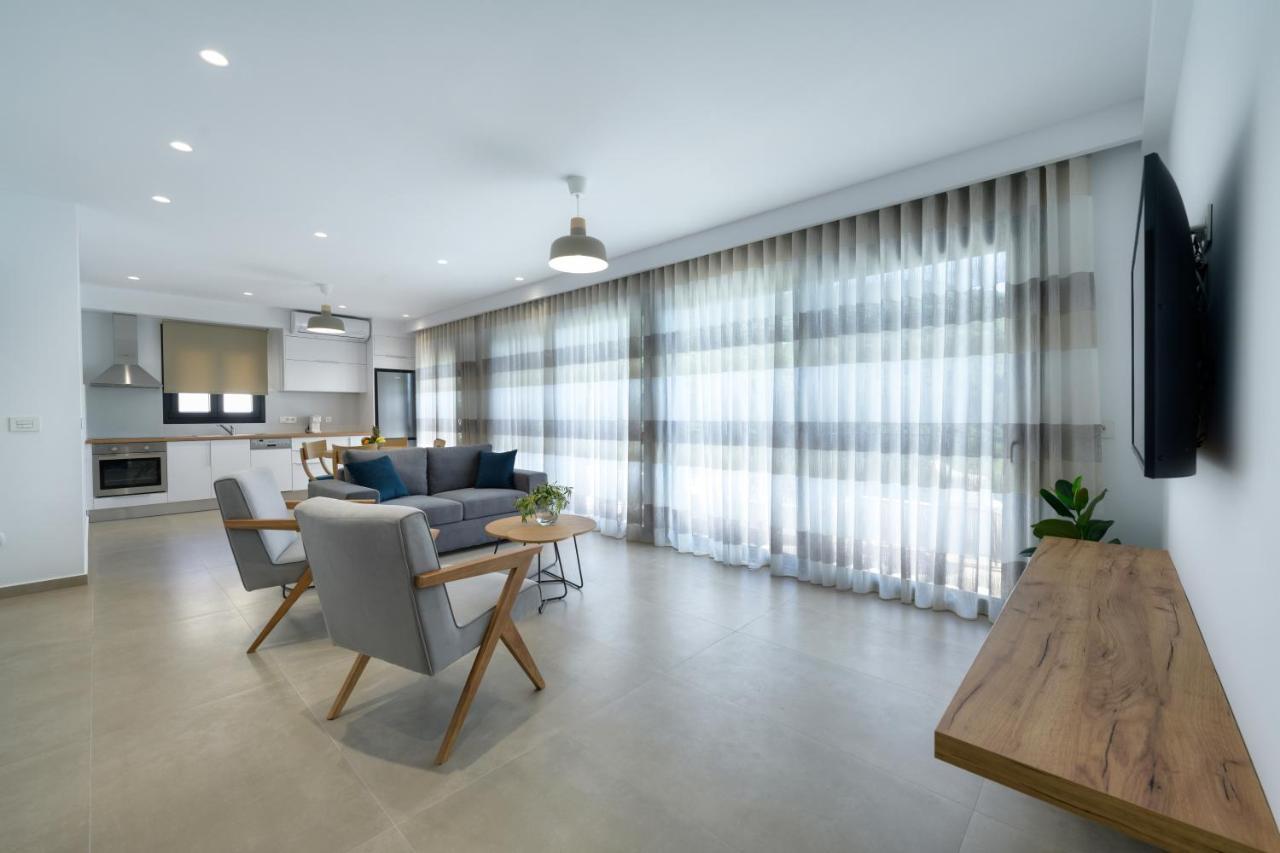 Suites Of Happiness Парга Екстер'єр фото