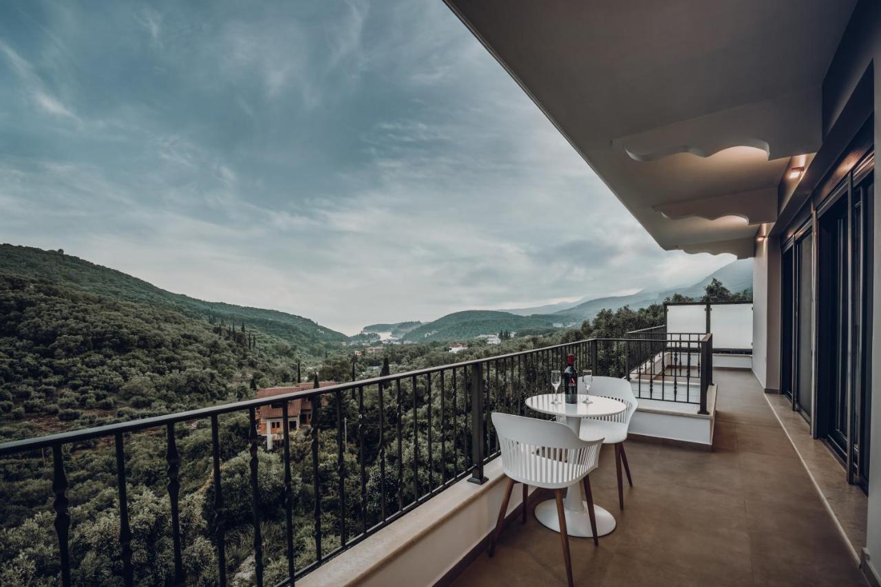Suites Of Happiness Парга Екстер'єр фото
